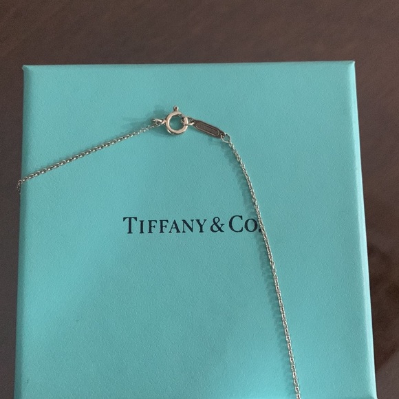 AUTHENTIC RARE VINTAGE TIFFANY & Co. Dangle necklace. AUTHENTIC $250 - Picture 7 of 8
